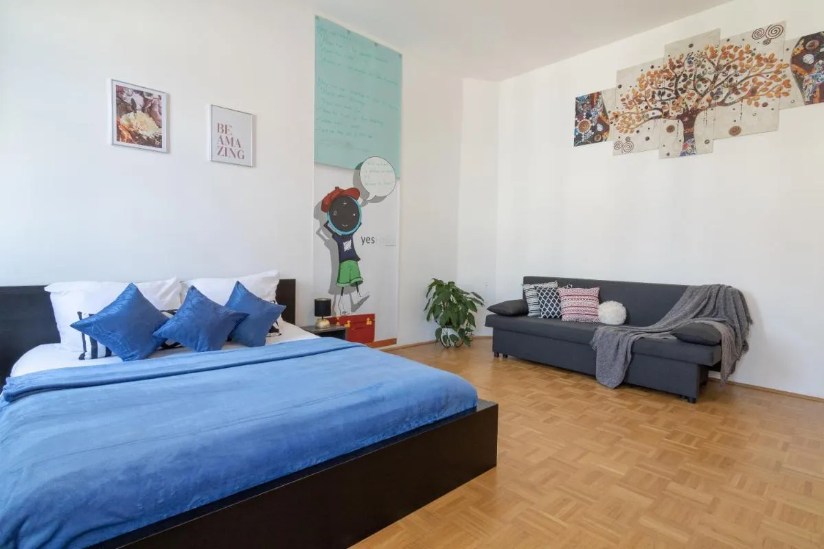 Yeshello Apartment near Central Station - 2