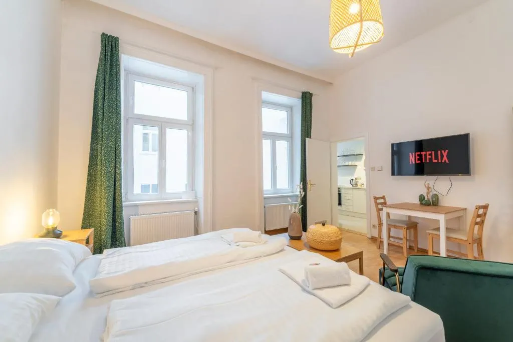 josef’s home I Comfort Studio I City Center