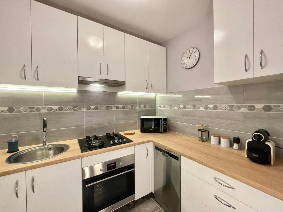 Image 2 of Apartament przy Atrium, stacja metra Rondo ONZ