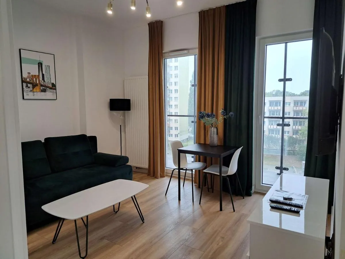 Image 2 of Apartamenty Wola Tower