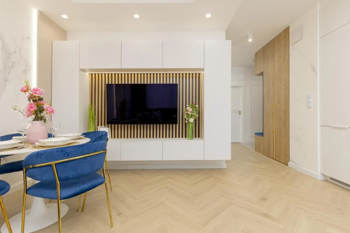 Image 3 of Luxury Apartment Wynalazek in Mokotów by Renters Prestige