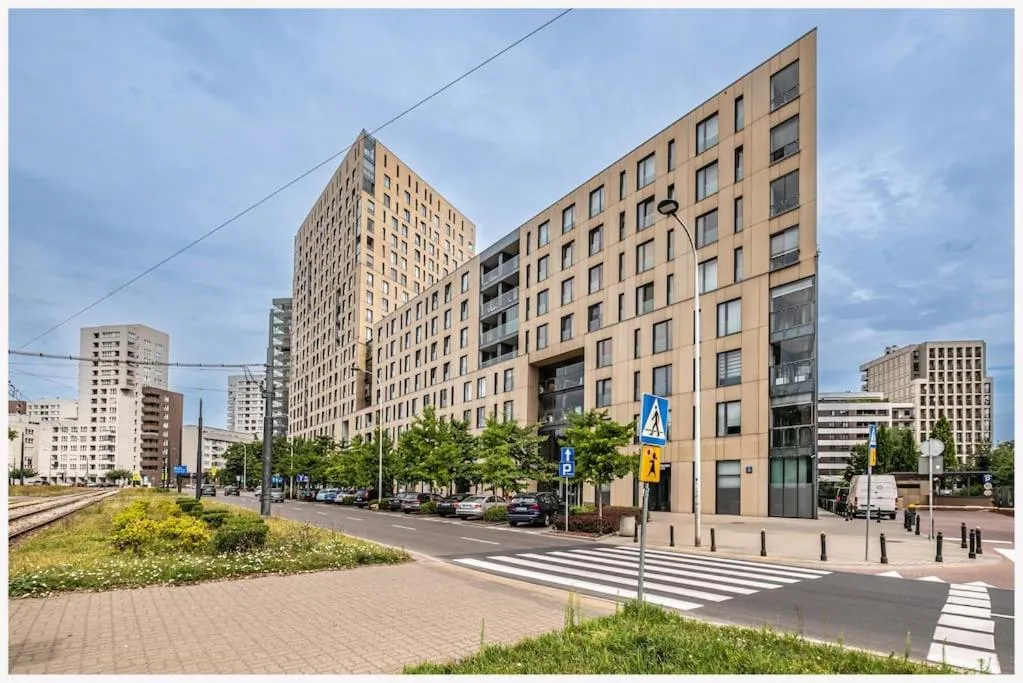Image 5 of Luxury Princessa Apartment & garage & cable tv channels