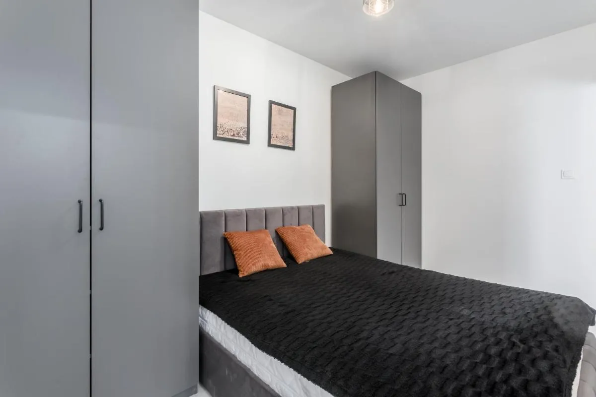 Image 1 of Modern & Luxurious apartment with private Jacuzzi