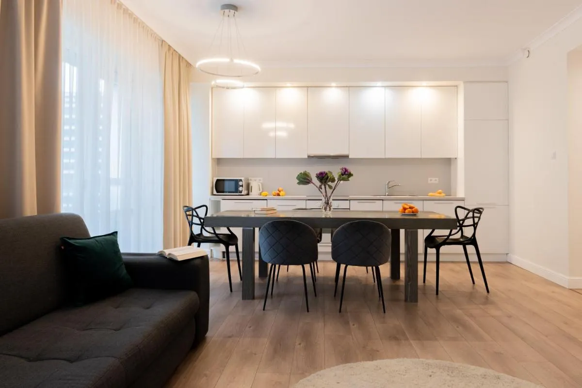Image 1 of Platinum Towers E-Apartments