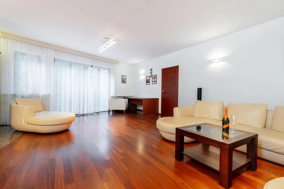 Image 4 of Royal Retreat Luxury Apartment Lazienki Park