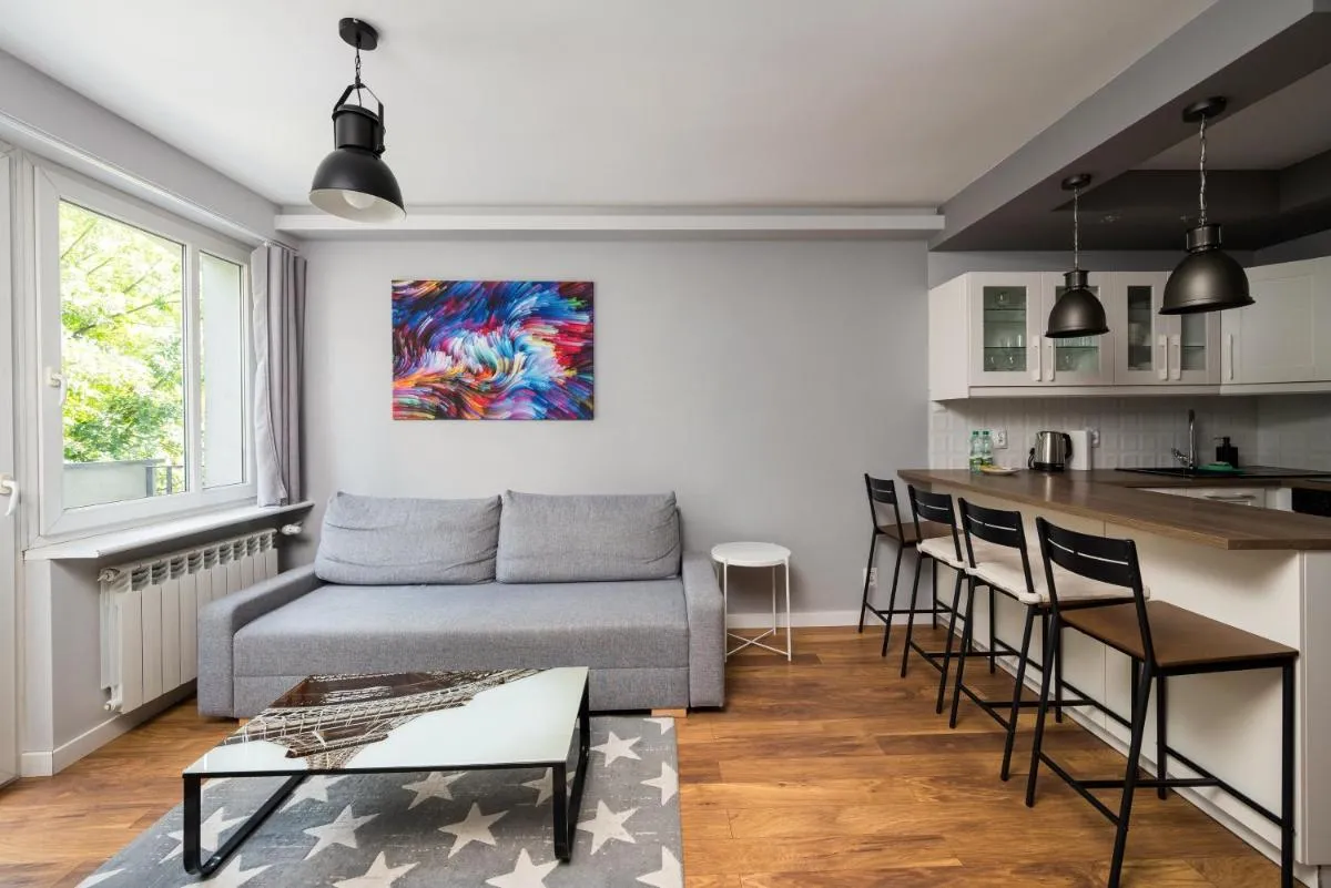 Image 2 of Solec Powiśle Pleasant Apartment