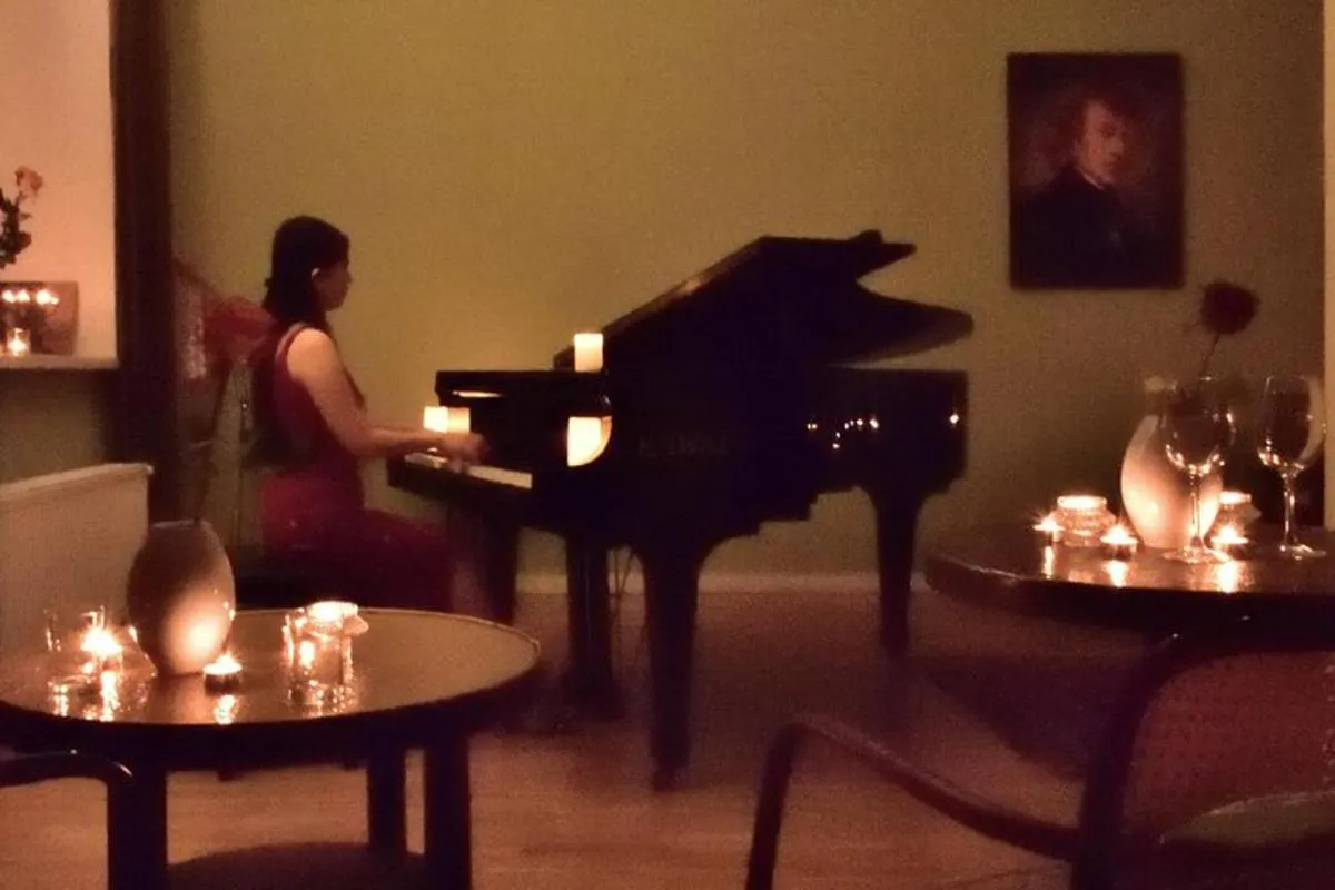 Image 3 of CHOPIN – Painted by Candlelights with Wine: Warsaw Concert