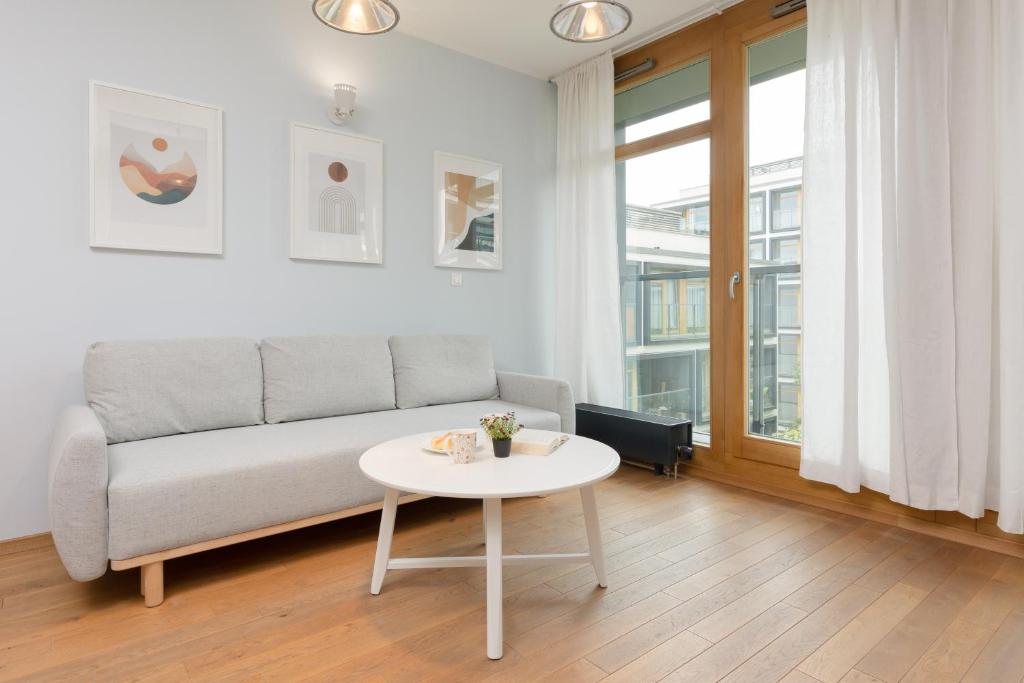 Image of Cozy & Sunny Studio for 4 Guests Kolejowa Warsaw by Noclegi Renters