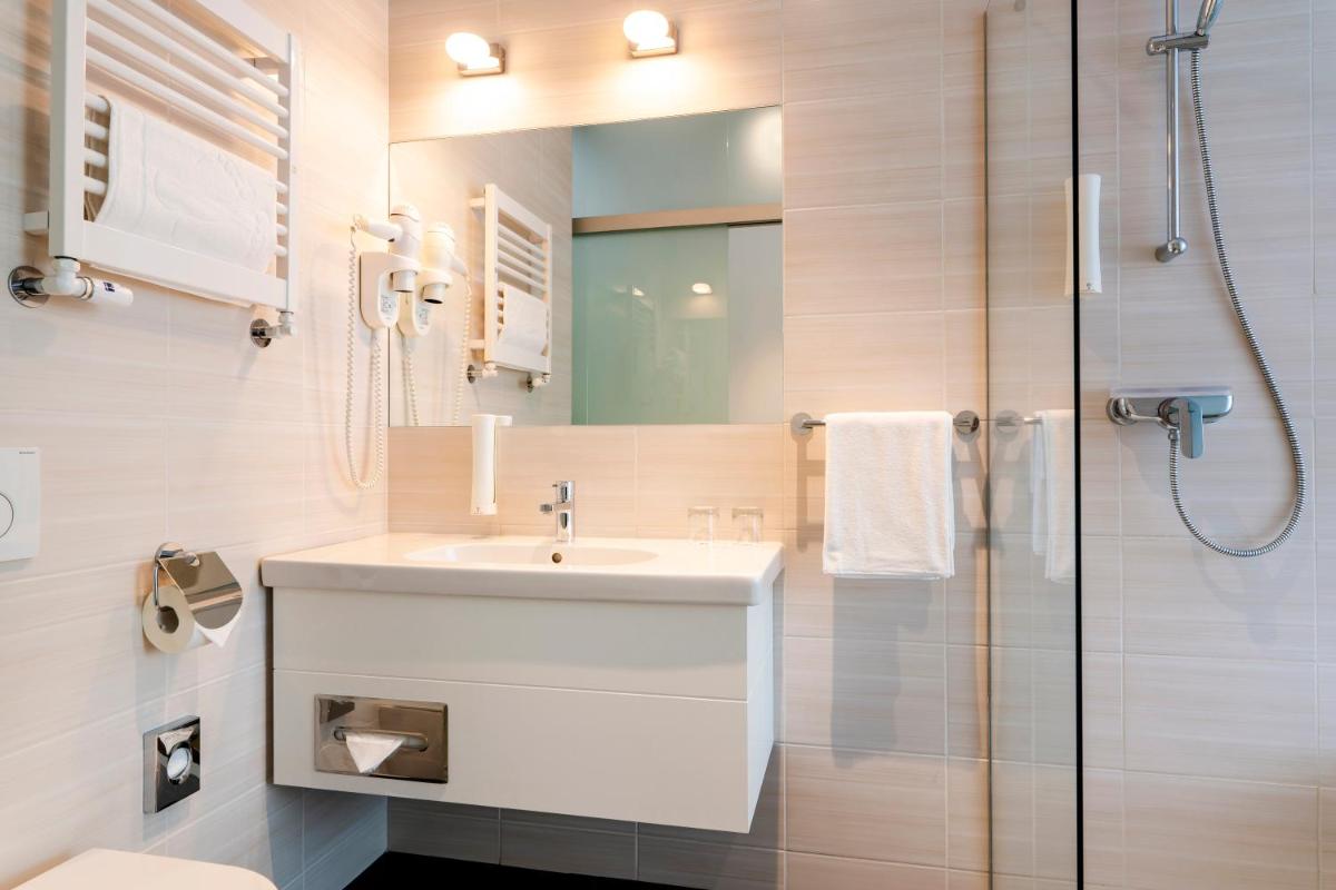 Image 2 of Hotel Metropol
