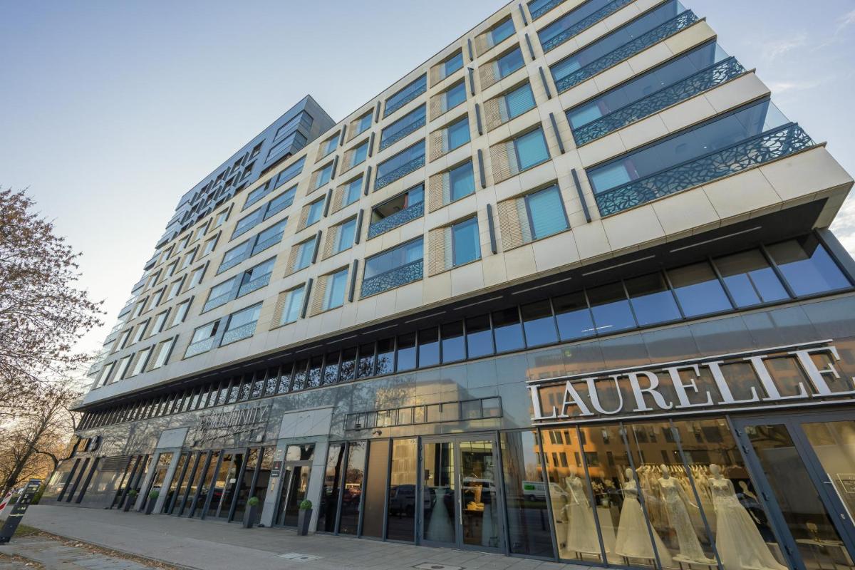 Image 3 of LUX RiverView Air-Conditioned Studio with Parking by Noclegi Renters