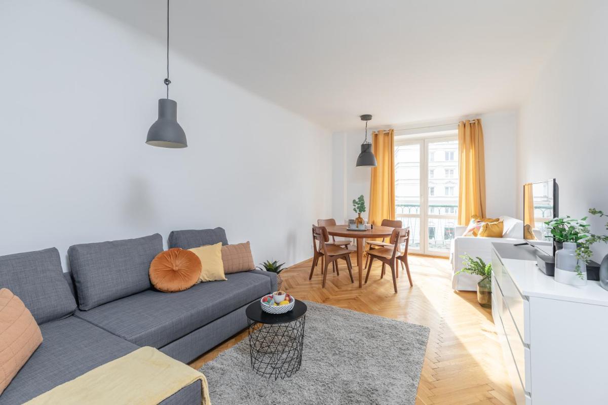 Image 3 of SuperApart Nowolipki 23, Unwind in Urban Chic Apartament