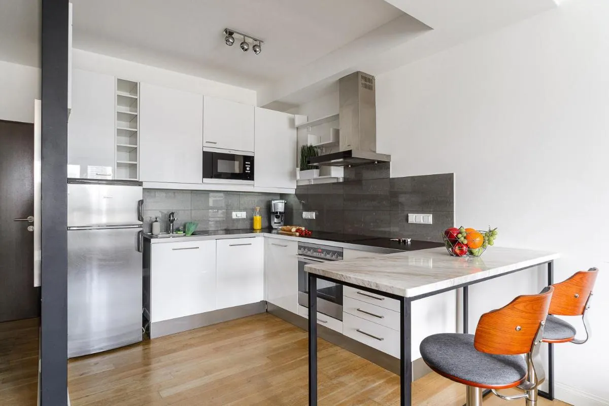 Image 3 of Luxury Apartment in the Center of Warsaw with view from the 11th floor