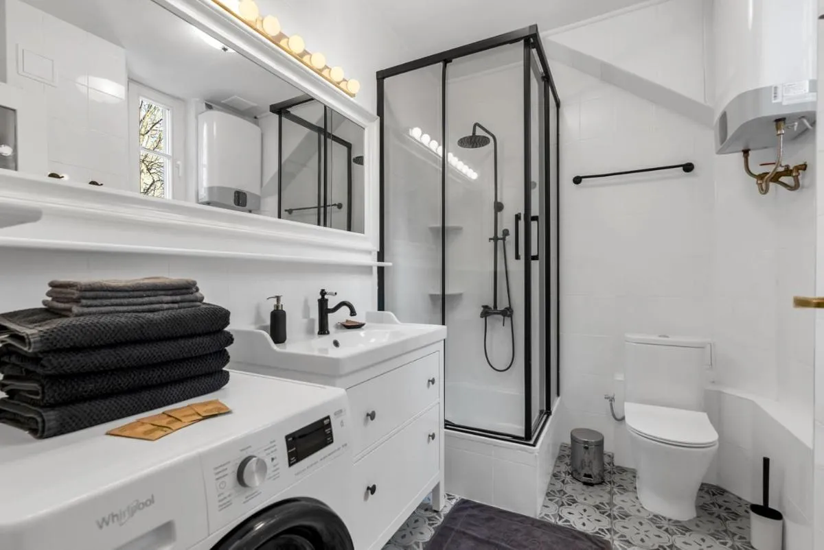 Image 2 of Mokotów Studio – Top Location, Tram&Shops nearby – by Rentujemy