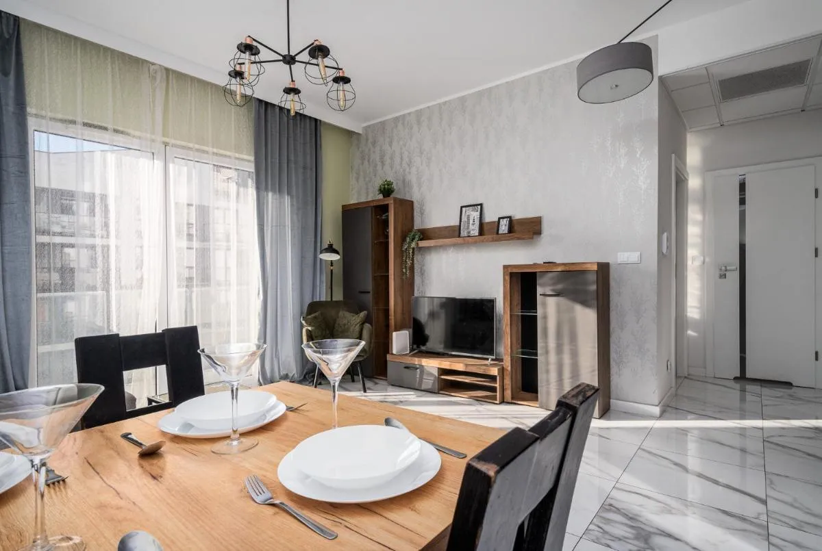 Image 2 of Prymasa Tysiąclecia 83A Separate Bedroom Free Garage By Perfect Apart 634