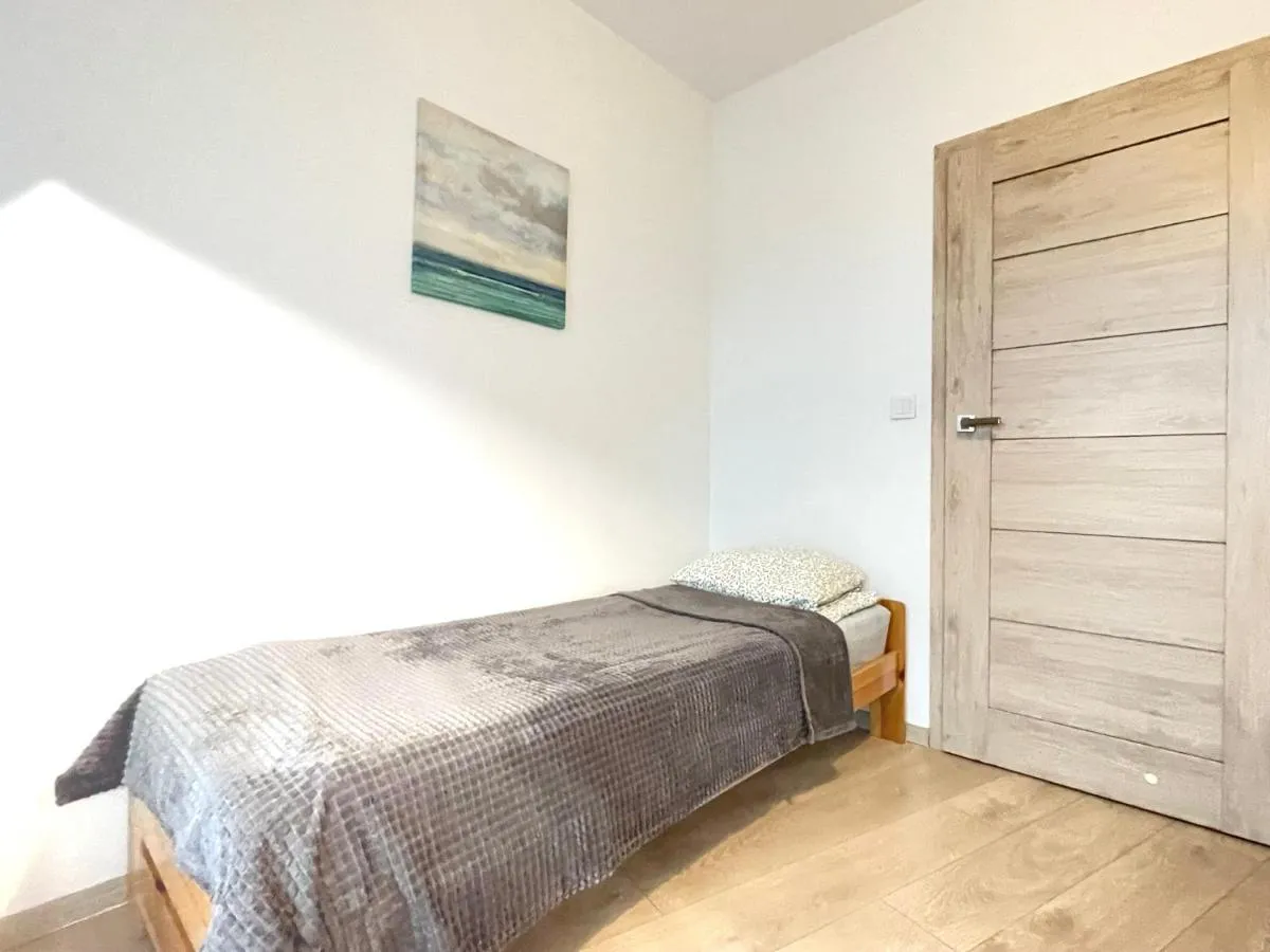 Image 4 of Superior Komputerowa, 4 rooms, 3 bedrooms, Airport-City train, Metro! 24h reception!