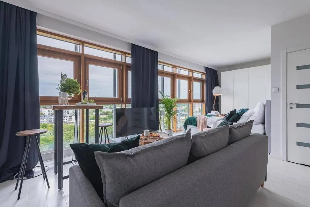 Image 2 of Urban Chic – City Center – Studio Apartment – Słominskiego