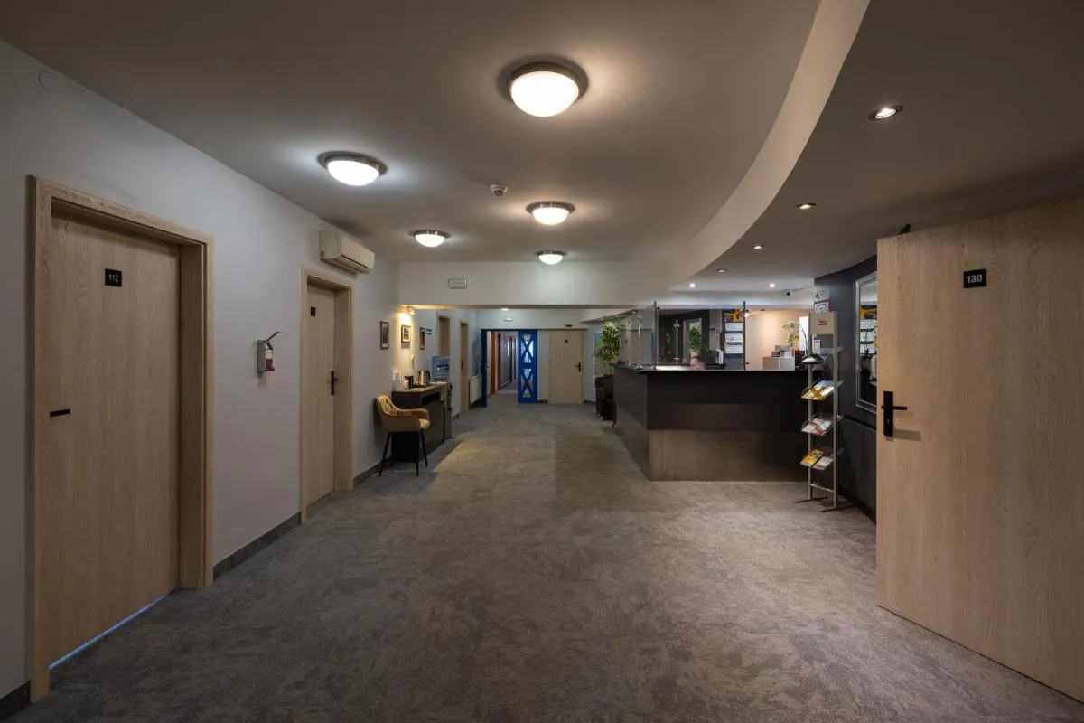 Image 3 of Hotel Orbita