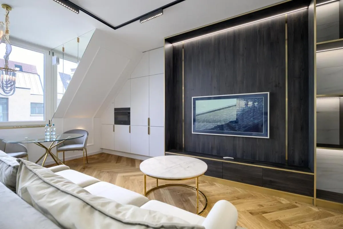 Image 4 of AboutArtApartments – 3840