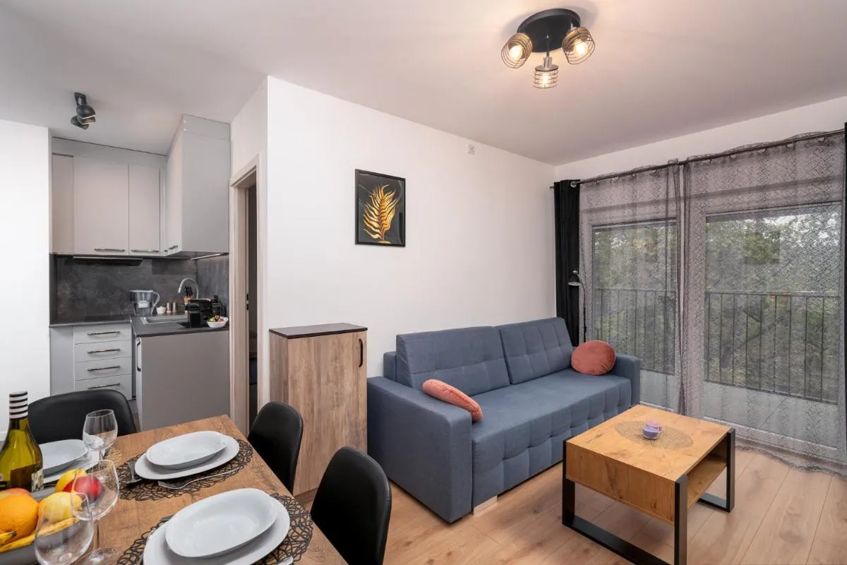 Image 3 of ApartWro 3th – apartament przy dworcu głównym PKP, balkon, garaż, rowery