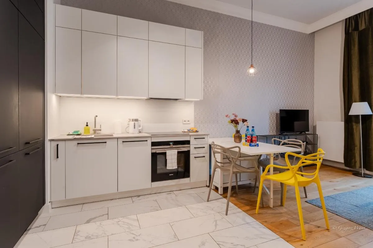 Image 2 of Apartament AleMłyn – na wyspie Słodowej, z balkonem i pięknym widokiem- SpaceApart