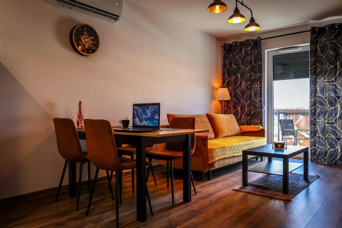 Image 4 of Apartament Ginger – Stare Miasto – bezpłatny parking – YouTube Apartament Ginger we Wrocławiu