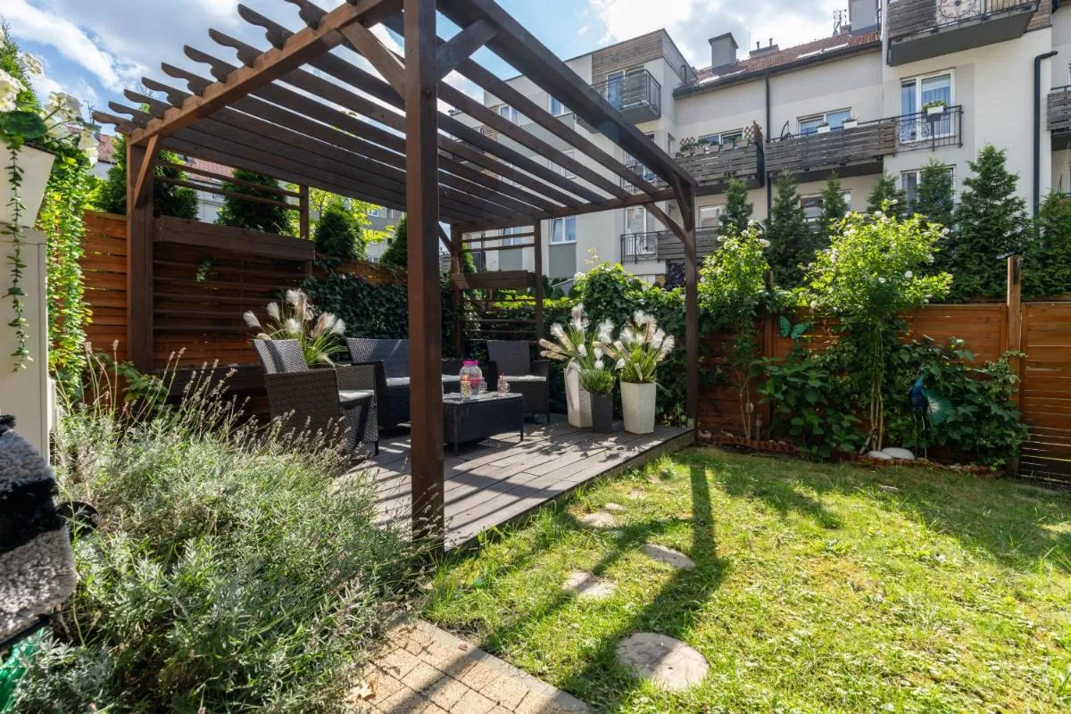 Image 4 of Apartament Konduktorska z Parkingiem i Ogródkiem – w spokojnej dzielnicy by Noclegi Renters