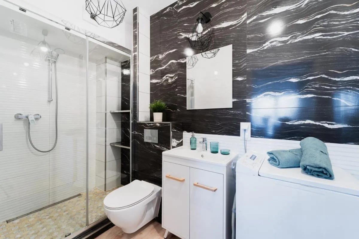 Image 2 of Apartment OLD TOWN – 3 Rooms – 2 Bathrooms – 12 People – Parking Place