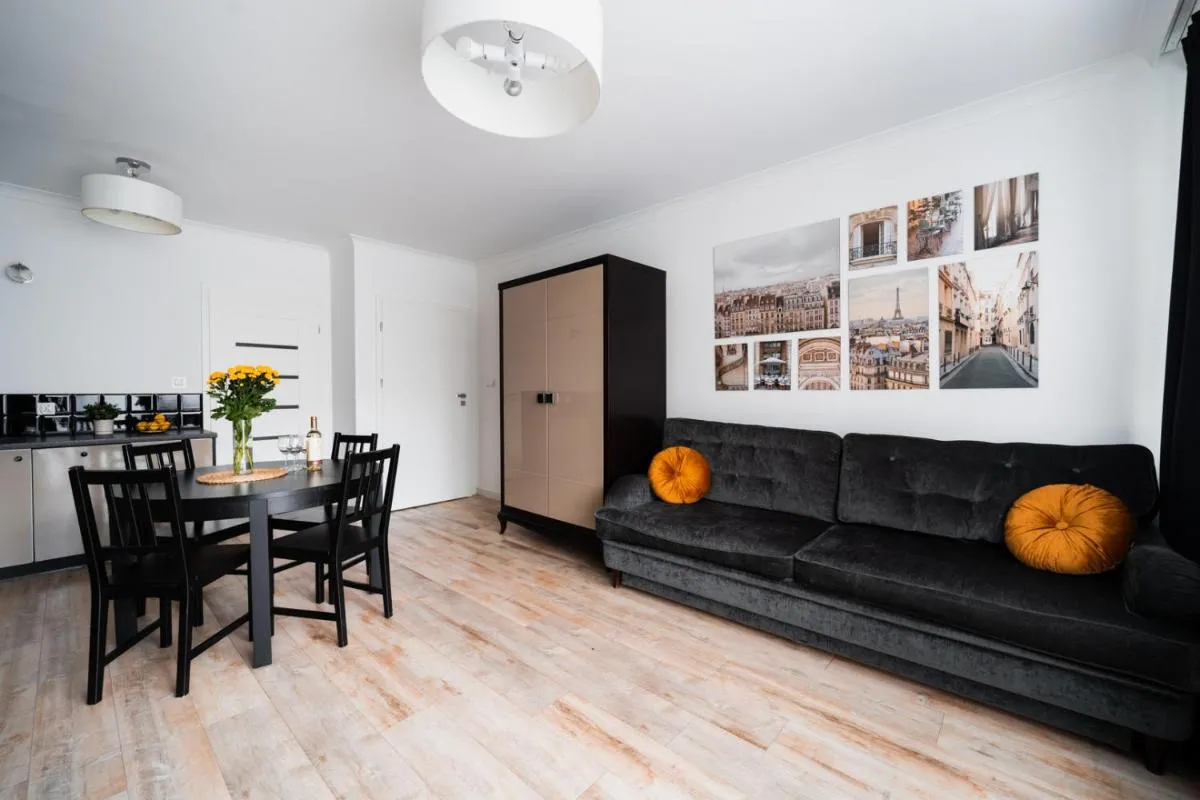 Image 3 of Apartment OLD TOWN – 3 Rooms – 2 Bathrooms – 12 People – Parking Place