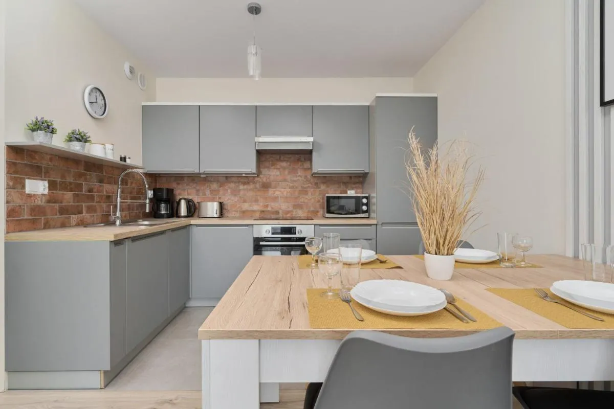 Image 3 of Apartment Piękna with PARKING Wrocław by Noclegi Renters