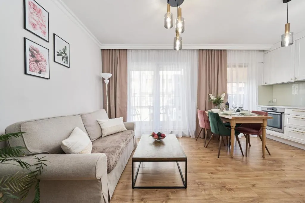Image of Apartments Dmowskiego Kępa Mieszczańska by Noclegi Renters