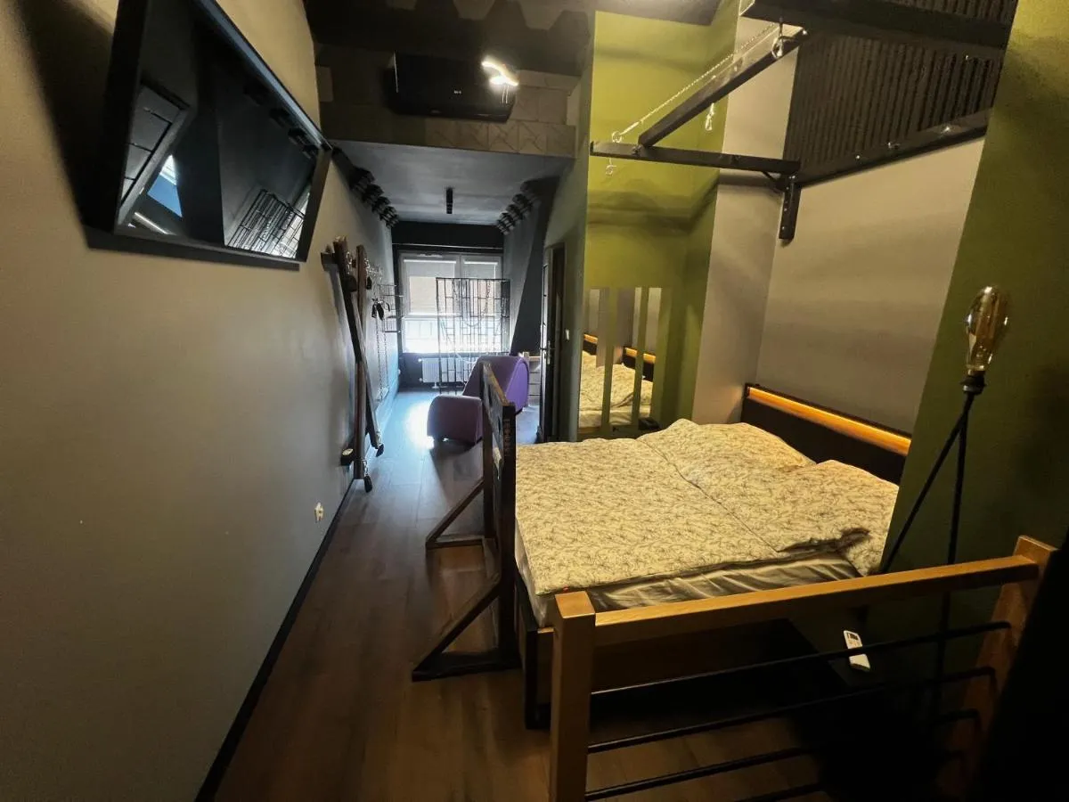 Image 4 of BeDS&More