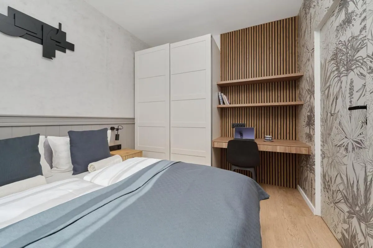 Image 1 of Białowieska 69 – Ekskluzywny apartament w Porcie Popowice z parkingiem i balkonem – Fair Rentals