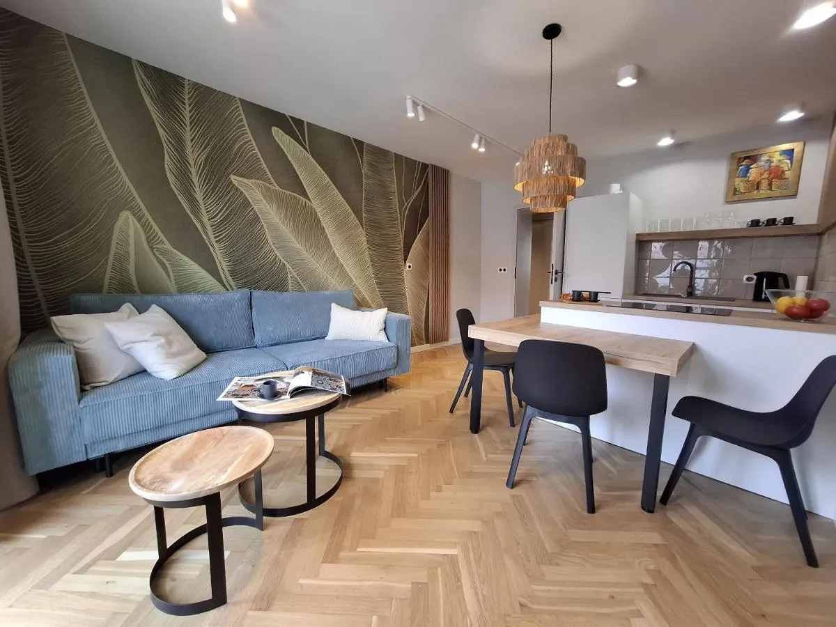 Image 1 of Boho Apartment – 100m from Market Square