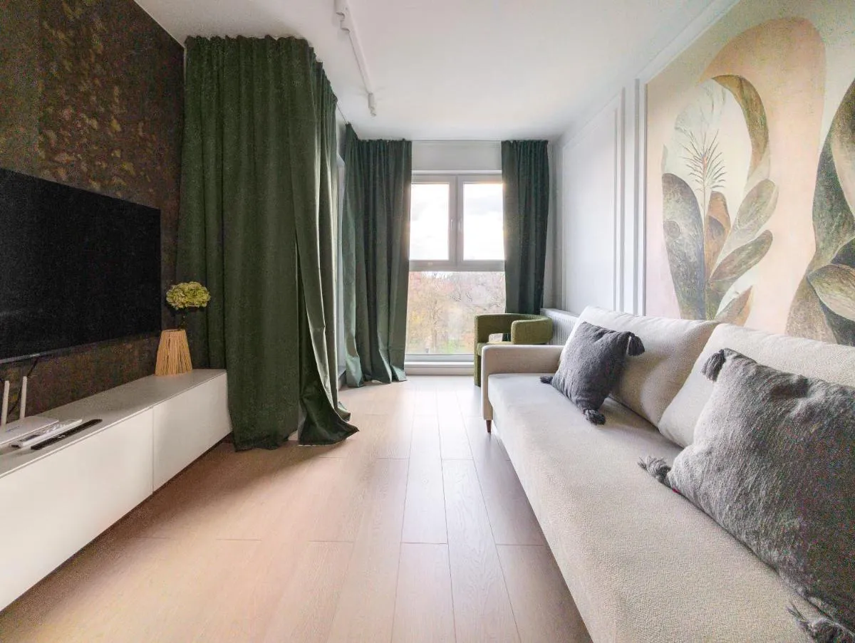 Image 4 of Botanical Garden Prestige Apartment