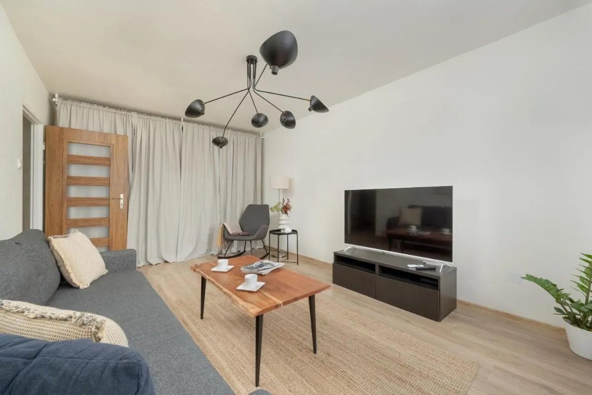 Image 6 of Charming Apartment Trzebnicka by Noclegi Renters