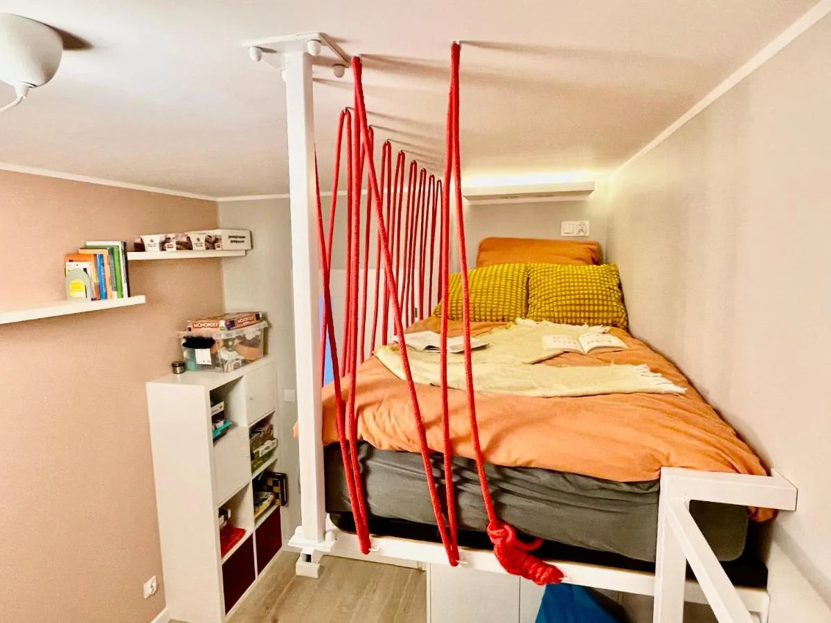 Image 6 of Comfortable Apart, Old Town, free parking, hanging bed, Wi-Fi, lift, aircon,self check-in 24h, Stare Miasto, winda, nowy budynek, garaż 0 zl, klima