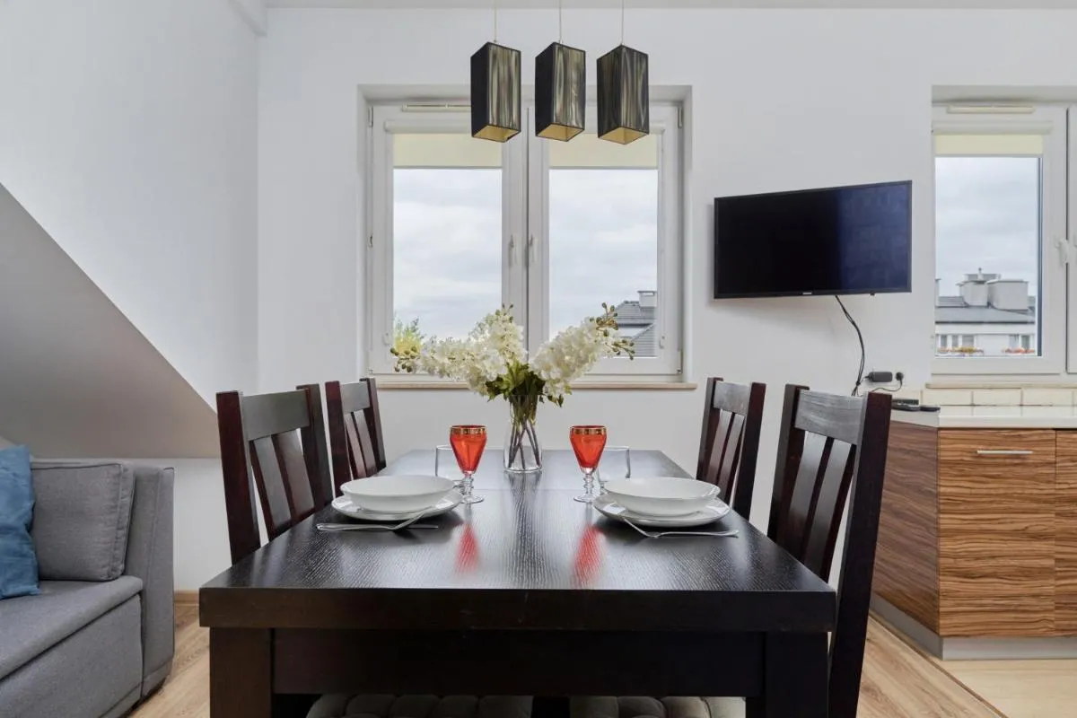 Image 3 of Comfortable & Cozy Studio with Balcony – Klimasa by Noclegi Renters