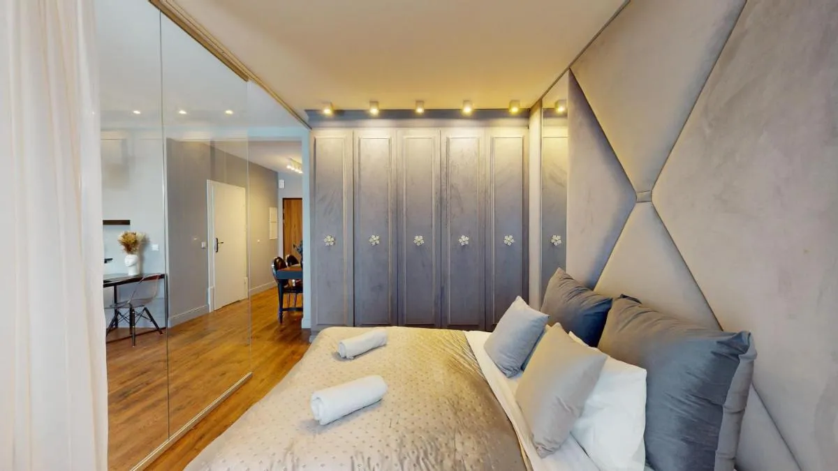 Image 3 of Dmowskiego Downtown Residence by WroApart Pl