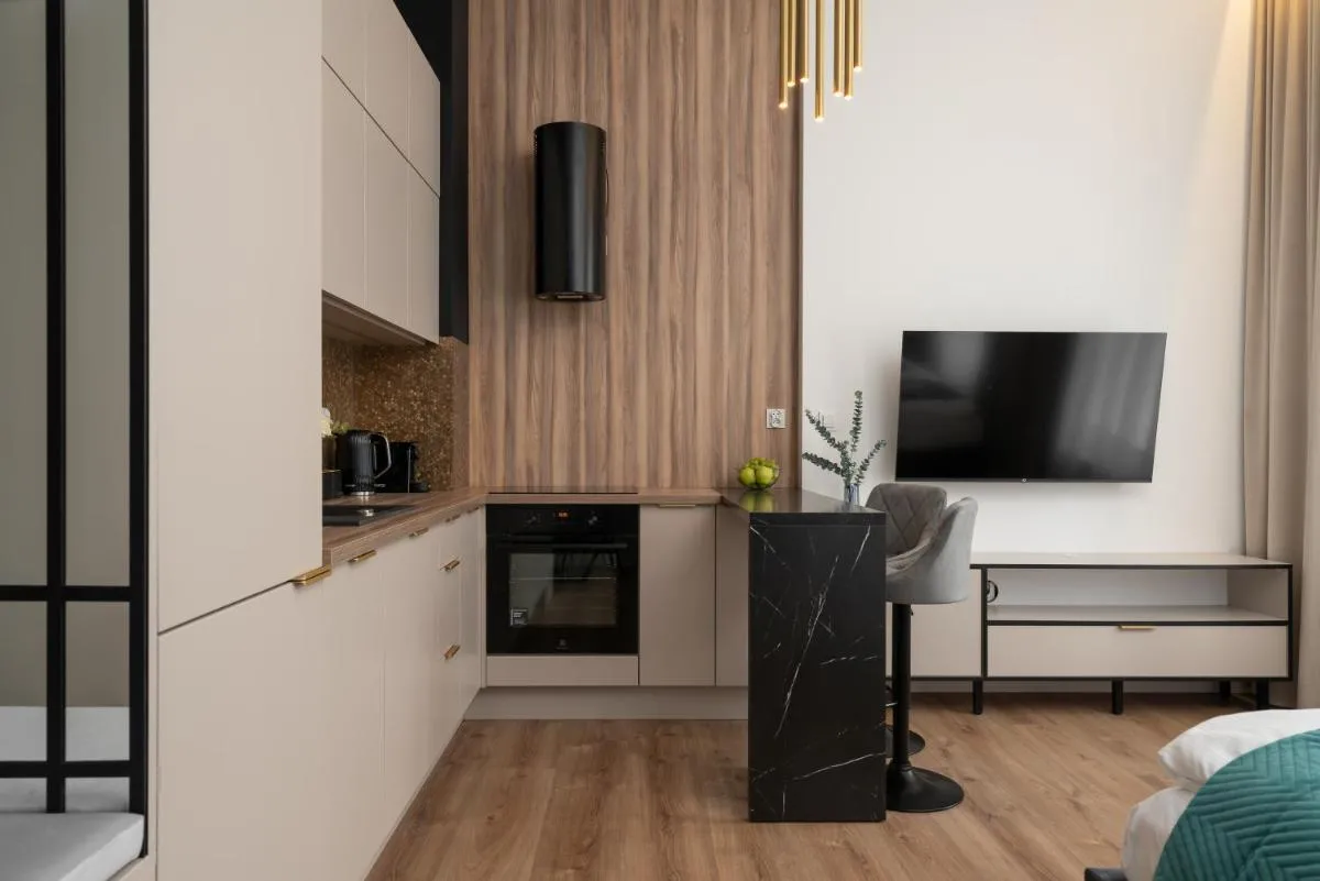 Image 3 of Dreamstaywro