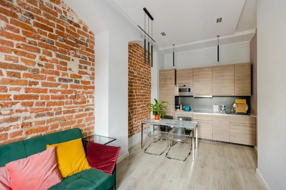 Image 5 of Elegant 2BR, Amazing Old Town Views, Plac Solny Walk to Rynek! Amenities