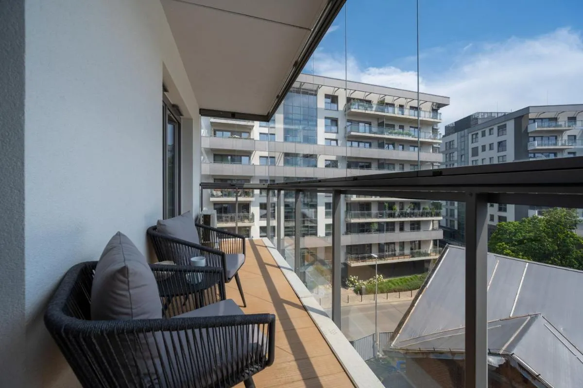 Image 2 of Elegant Apartment with Parking on Kępa Mieszczańska Wrocław by Renters Prestige