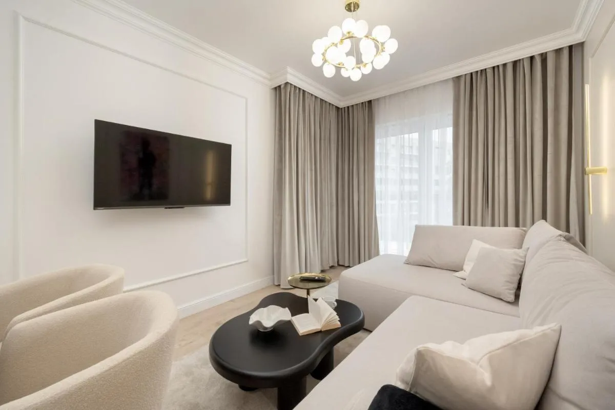 Image 6 of Elegant Apartment with Parking on Kępa Mieszczańska Wrocław by Renters Prestige