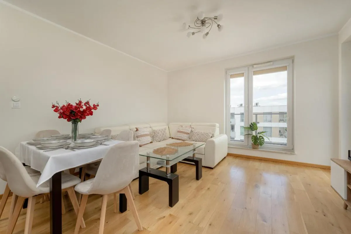 Image 6 of Exceptional Apartment with Parking for 6 Guests by Noclegi Renters