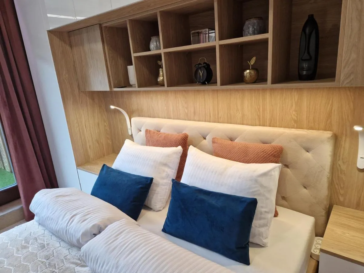Image 2 of Green Terrace Centrum Apartment – Dworzec Główny 850m!