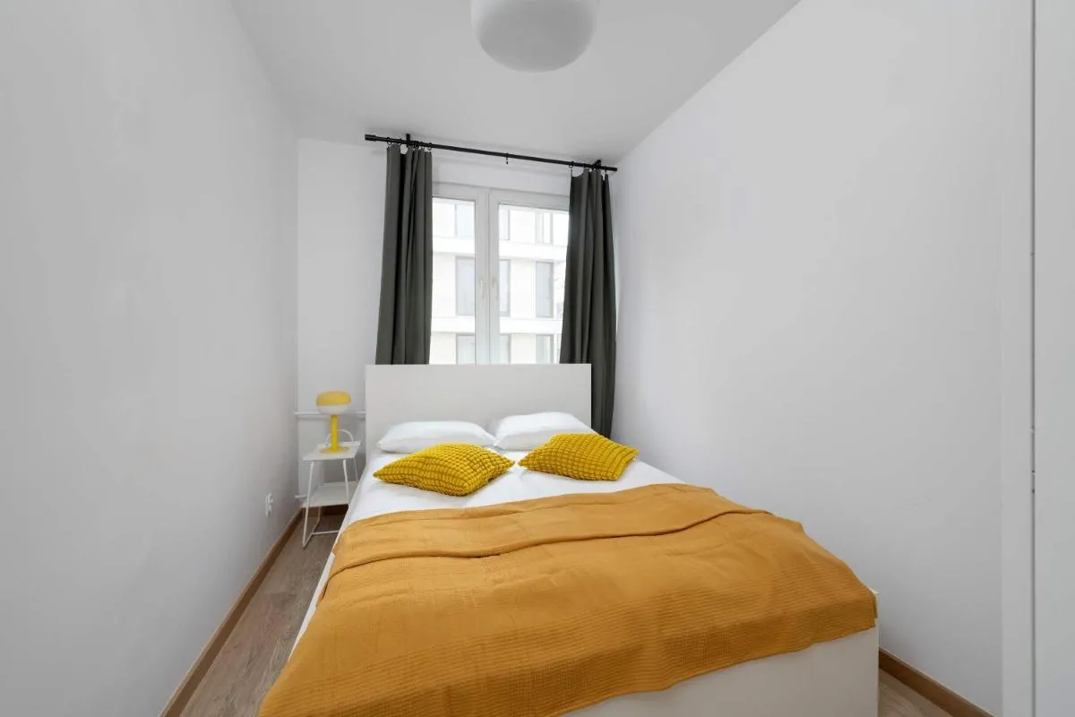 Image 2 of Large Apartment in Wrocław Center on the Market with 3 Bedrooms and Balcony by Noclegi Renters