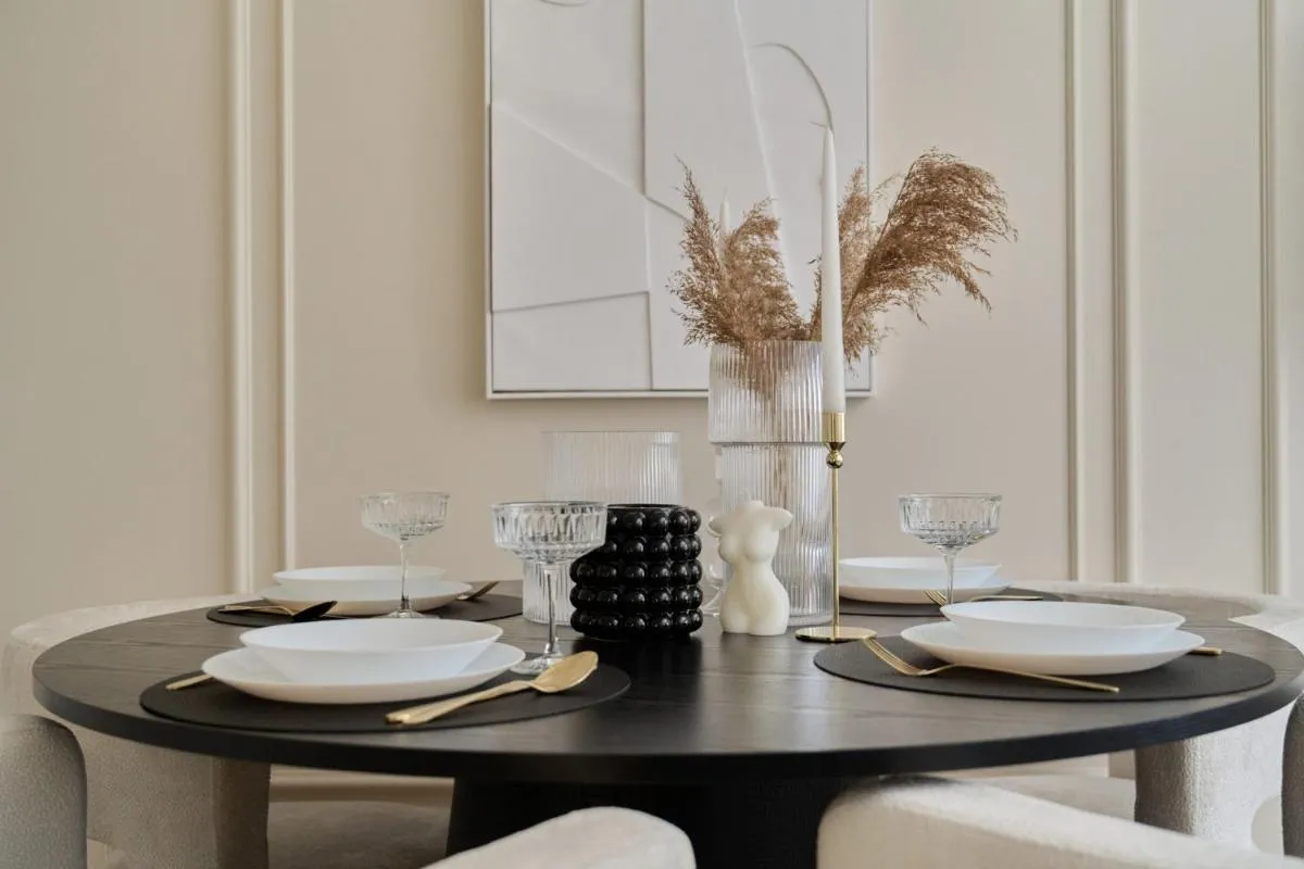 Image 5 of Luxurious 13th Floor Beige Apartment in Wrocław with Furnished Balcony by Renters Prestige