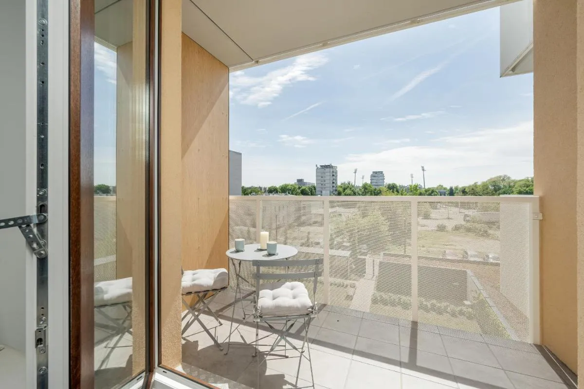 Image 2 of Miedziana Bright Apartment with Balcony and Parking Wroclaw by Noclegi Renters
