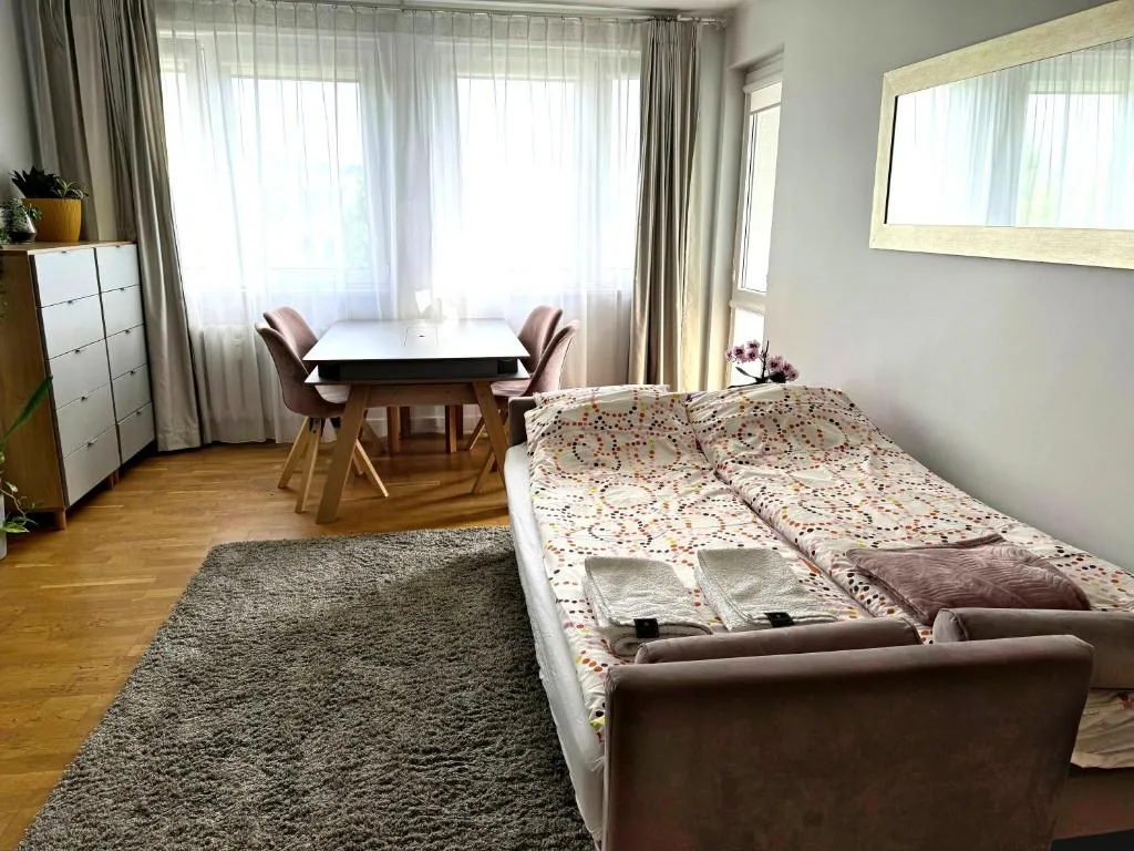 Image of Mieszkanie 3 pokojowe dla rodzin, z zabawkami, w centrum blisko Aquaparku