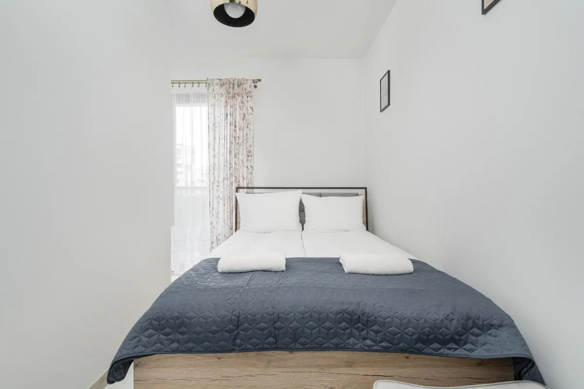 Image 1 of Modern Classic Studio Apartment in Kępa Mieszczańska by Noclegi Renters