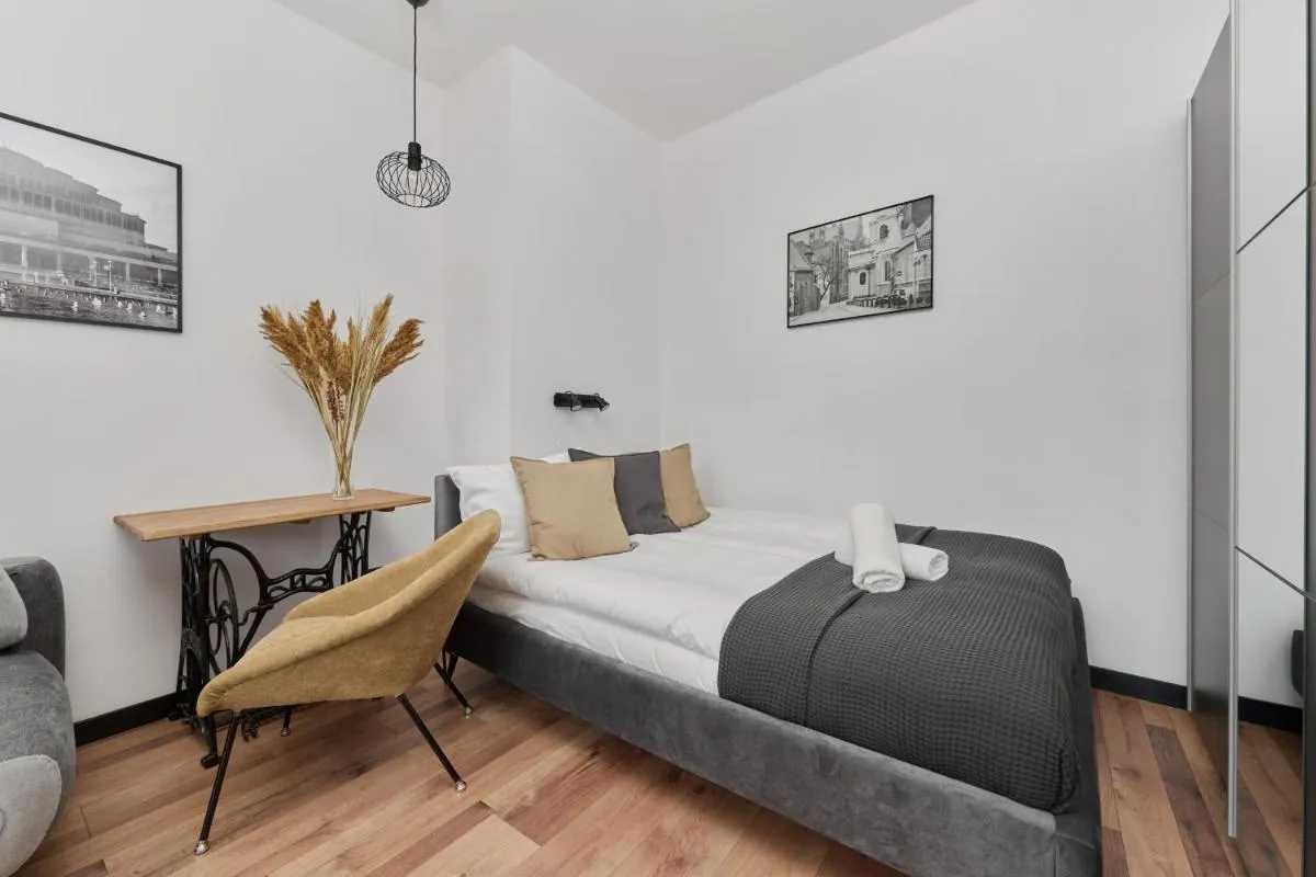 Image 2 of Norwida Apartment with Balcony Downtown Wrocław by Noclegi Renters